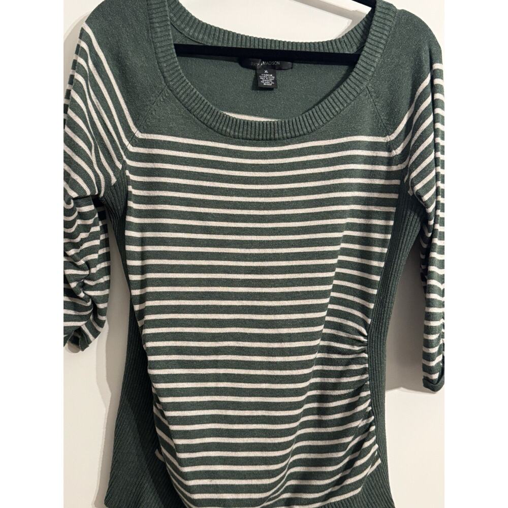 Women's 89th & Madison Green Cream Stripe Knitted Sweater Sz XL - Picture 2 of 13
